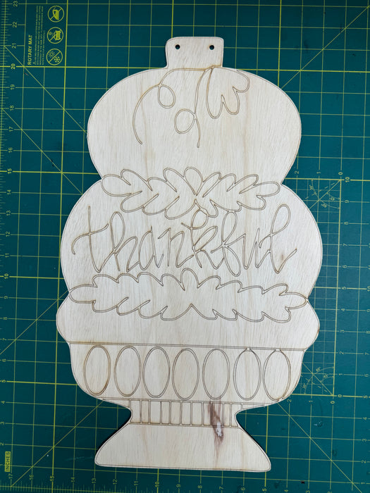 Pumpkin Stack in Container Door Hanger (UNPAINTED)