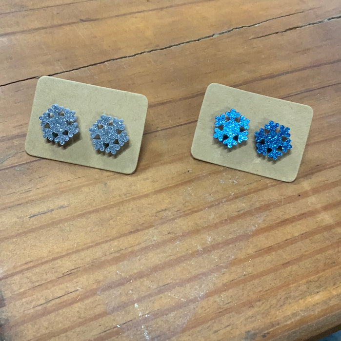 Snowflake stud earring