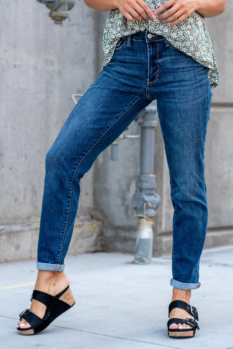 Judy Blue Mid-Rise Cuffed Boyfriend Jean