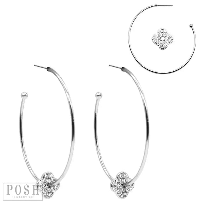 HOOP EARRING WITH CLOVER