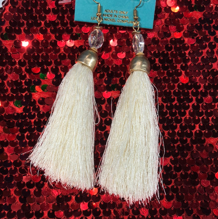 IVORY TASSEL EARRINGS WITH PEARL