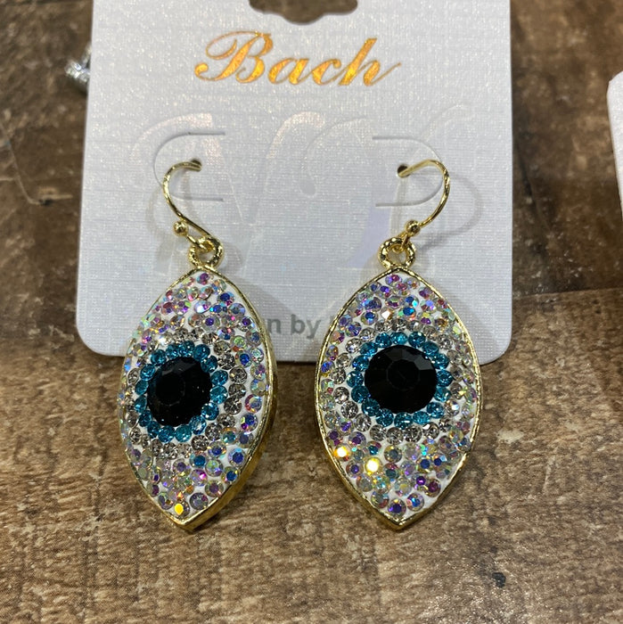 EYES ON THE TOWN EARRING